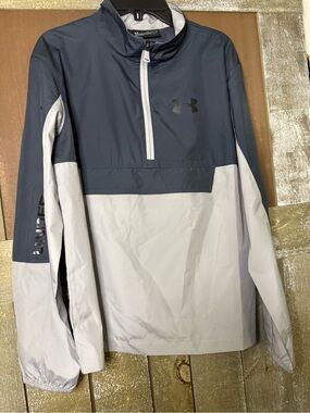 NWT Under Armour Navy and Light Gray Pullover Half-Zip Windbreaker